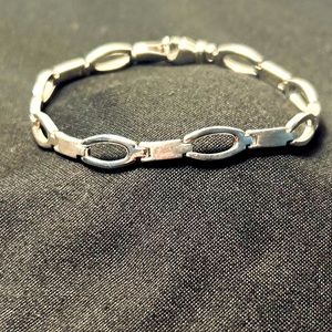 Womens 925 Sterling Silver 7.5” oval link Bracelet